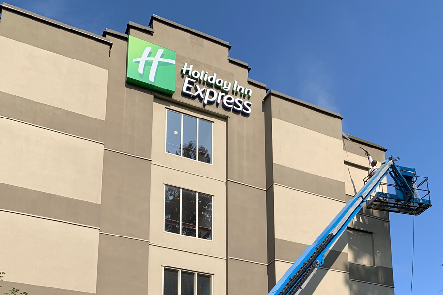 hotel-exterior-900x600